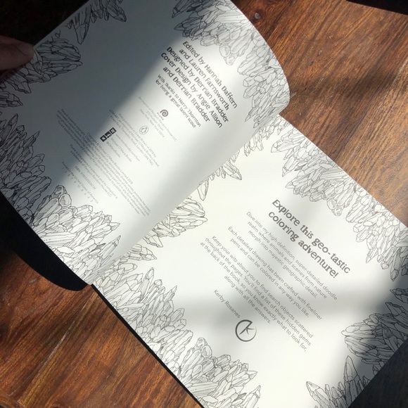 🚨Gemorphia Coloring Book - Picture 2 of 6